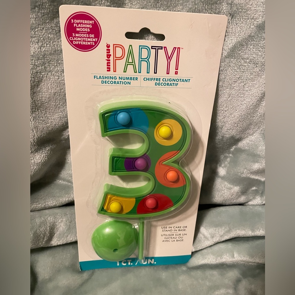 SOLD ❌New Flashing Number 3 Birthday Candle